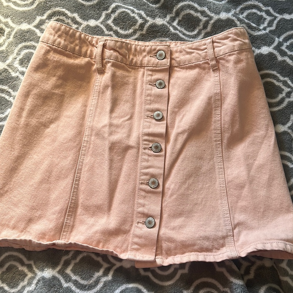 Cute blush pink forever 21 skirt size 27